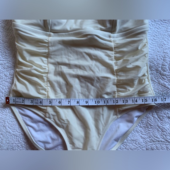 Square-Neck One-Piece Old Navy Swimsuit with Full Coverage - Picture 10 of 14